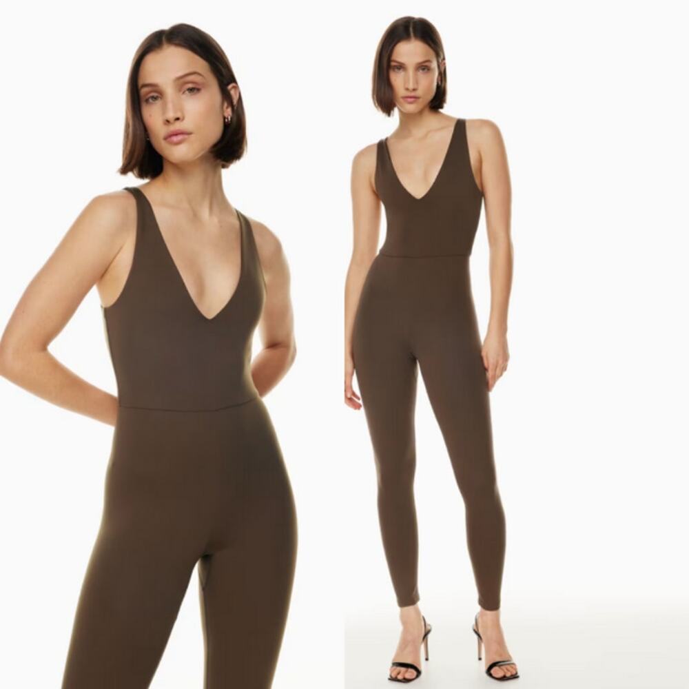 Aritzia Babaton Contour V-Neck Jumpsuit in Nude Beige Small Kim K Kardashian